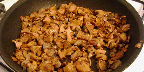 Как приготовить грибы лисички жареные с картошкой