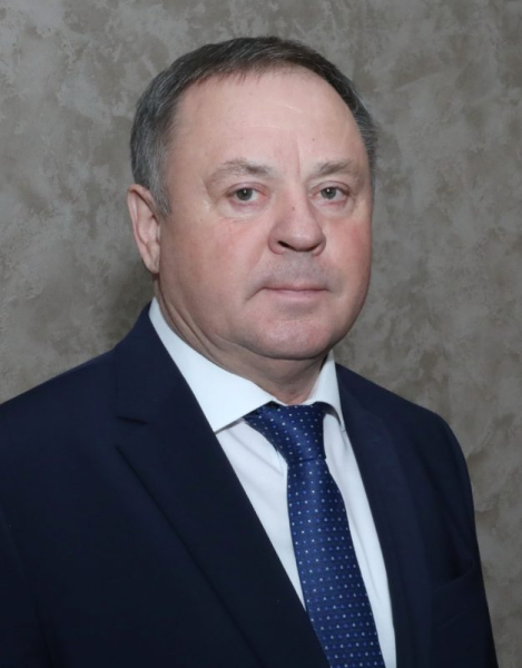 Бывший липецкий губернатор Олег Королёв подозревает команду своего преемника в попытке отравления