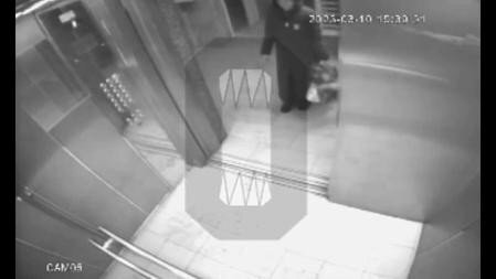 
Бдительная женщина чудом избежала аварии в лифте    